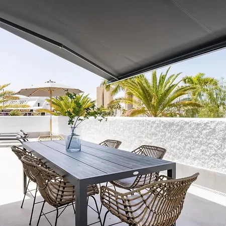 빌라 Urbania Atico Deluxe By Sunkeyrents