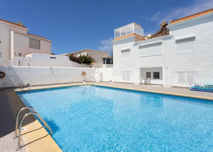 Villa Urbania Atico Deluxe By Sunkeyrents