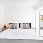 فيلة Urbania Atico Deluxe By Sunkeyrents