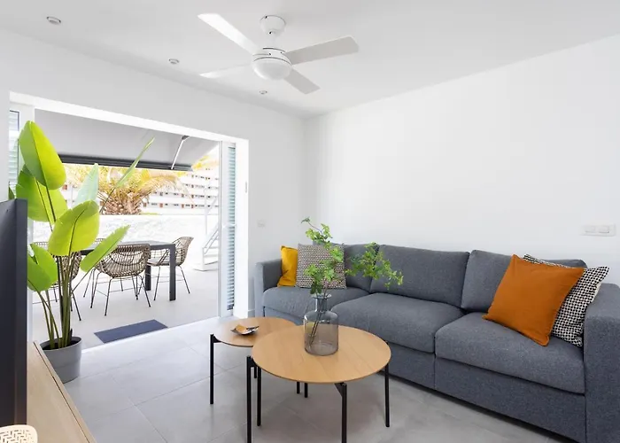 Вилла Urbania Atico Deluxe By Sunkeyrents